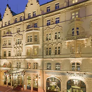 Hotell Paris Prag