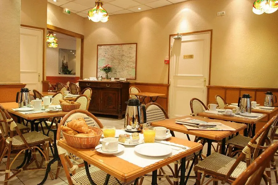 Le Pigalle, A Member Of Design Hotels Paris 4*,  France